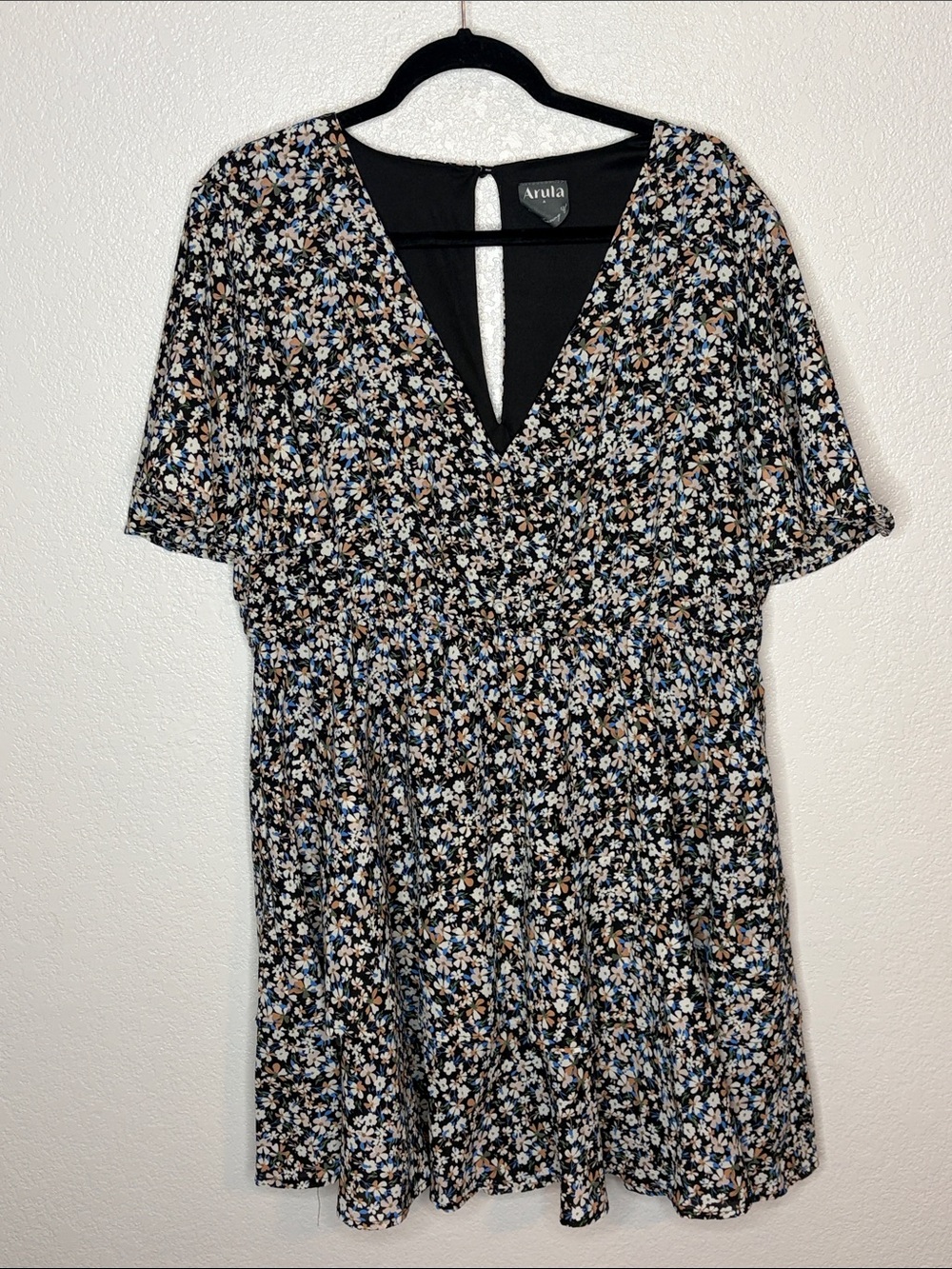 Arula Black Floral Tiered Mini Dress Flutter Sleeves Size 14/16 (A) Flirty Date